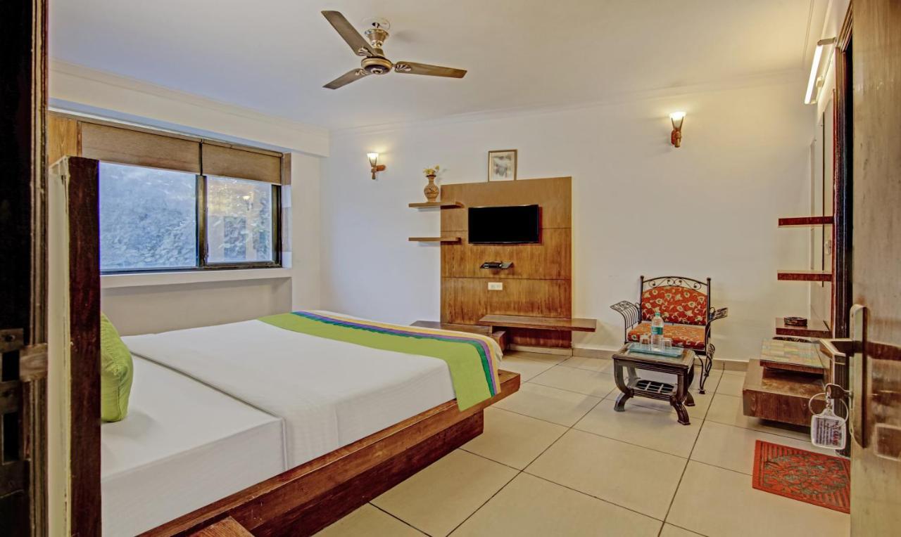 Treebo Trend Le Grand Pahar Ganj Hotel 3*